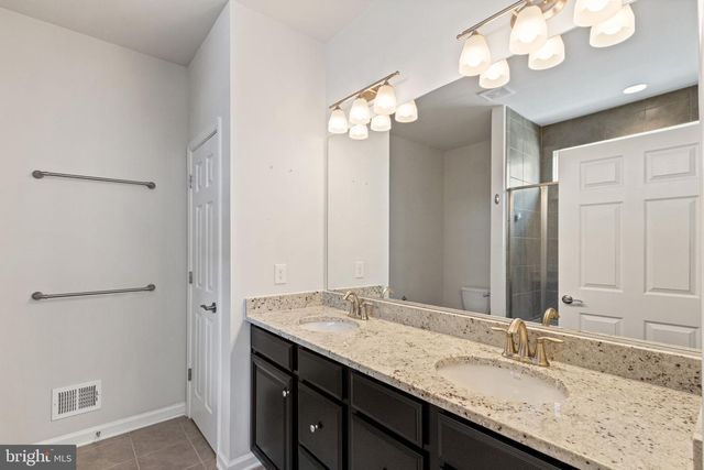 5 MCQUARIE DR, Fredericksburg, VA 22406