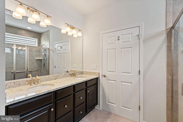 5 MCQUARIE DR, Fredericksburg, VA 22406