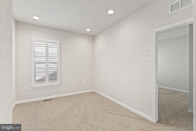 5 MCQUARIE DR, Fredericksburg, VA 22406