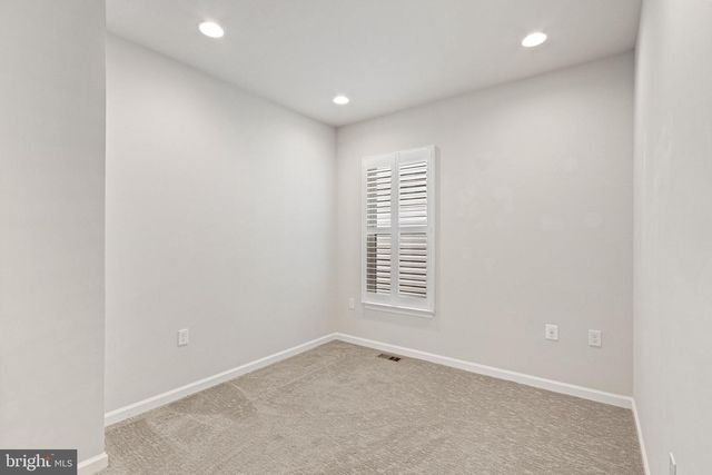 5 MCQUARIE DR, Fredericksburg, VA 22406