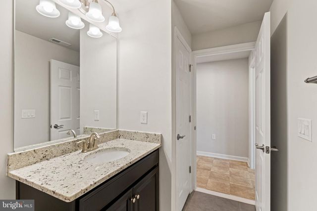 5 MCQUARIE DR, Fredericksburg, VA 22406