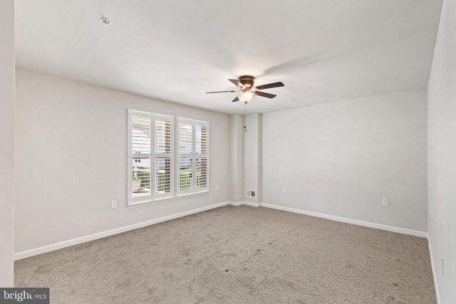 5 MCQUARIE DR, Fredericksburg, VA 22406