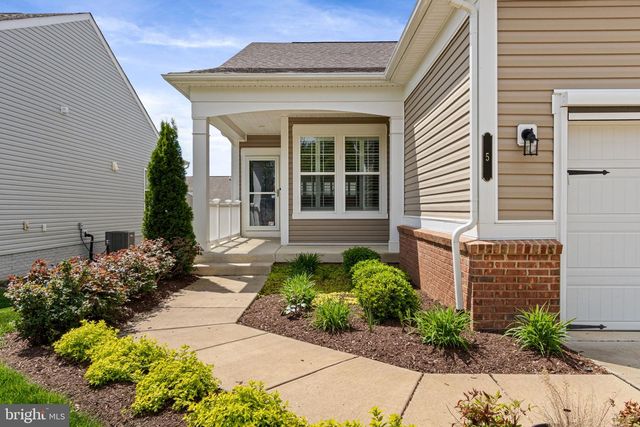 5 MCQUARIE DR, Fredericksburg, VA 22406