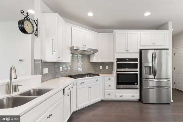 5 MCQUARIE DR, Fredericksburg, VA 22406