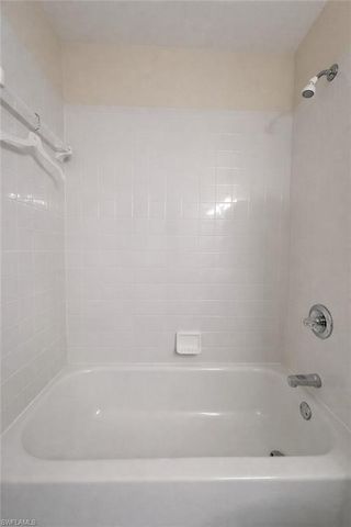 5390 Park RD # 3, Fort Myers, FL 33908