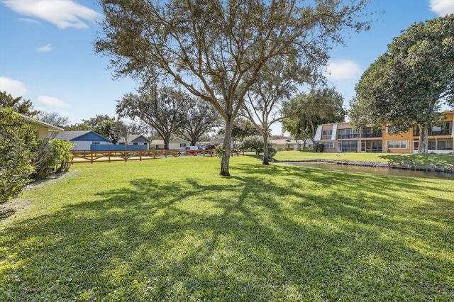 3673 W Forge Road 41, Davie, FL 33328