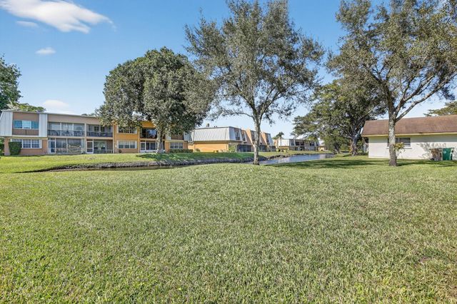 3673 W Forge Road 41, Davie, FL 33328