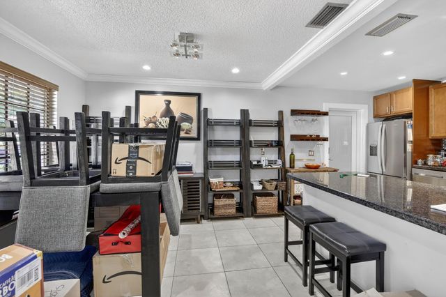 3673 W Forge Road 41, Davie, FL 33328