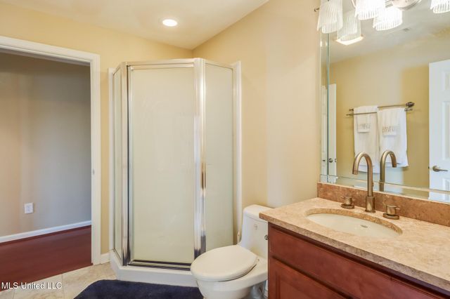 3230 Cumberland Road, 201, Ocean Springs, MS 39564