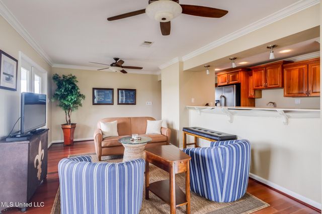 3230 Cumberland Road, 201, Ocean Springs, MS 39564