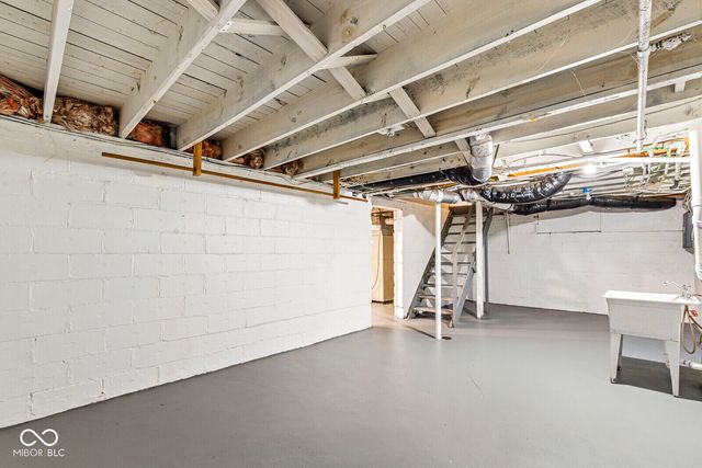 4248 Carrollton Avenue, Indianapolis, IN 46205