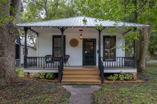 2717 St Johns Ave, Palatka, FL 32177