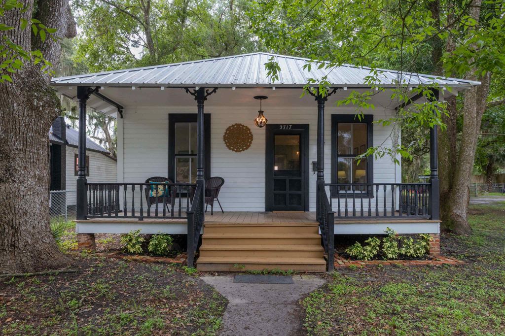 2717 St Johns Ave, Palatka, FL 32177