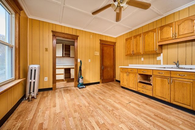 92-94 Nonotuck Avenue, Chicopee, MA 01013