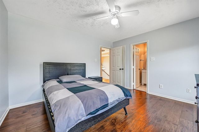 101 Oak Drive, Friendswood, TX 77546