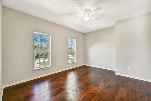 101 Oak Drive, Friendswood, TX 77546