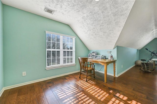 101 Oak Drive, Friendswood, TX 77546