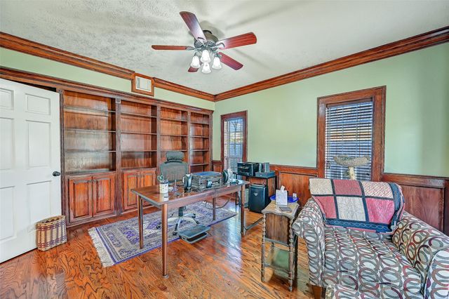 101 Oak Drive, Friendswood, TX 77546