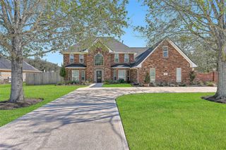 101 Oak Drive, Friendswood, TX 77546