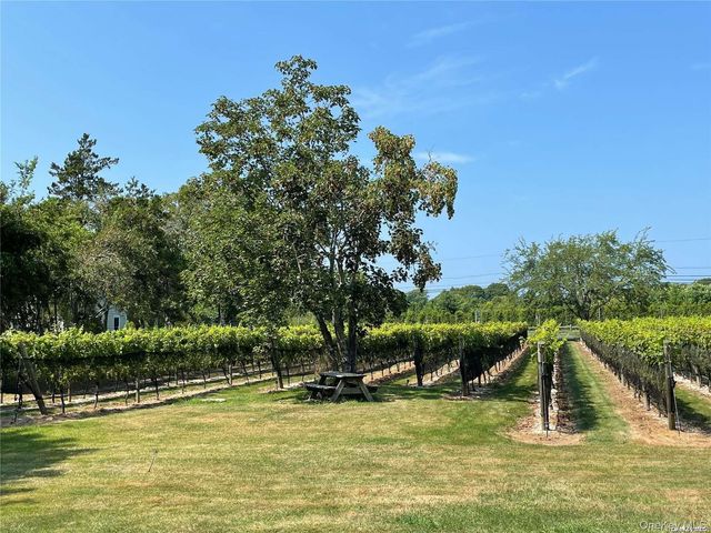 1050 King Street, Orient, NY 11957