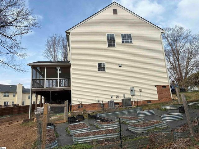 226 N Orchard Farms Avenue, Simpsonville, SC 29681