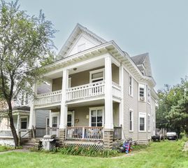 735 31st Avenue N, Minneapolis, MN 55411