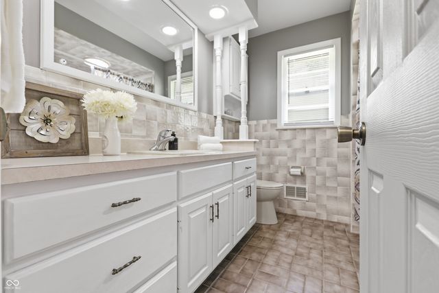 6125 Dorsett Place, Indianapolis, IN 46220