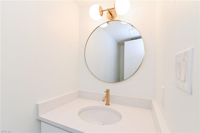 5321 Leicester CT, Virginia Beach, VA 23462