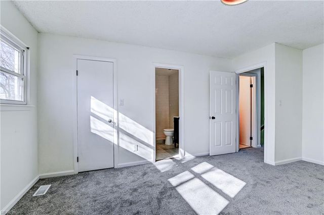 5321 Leicester CT, Virginia Beach, VA 23462