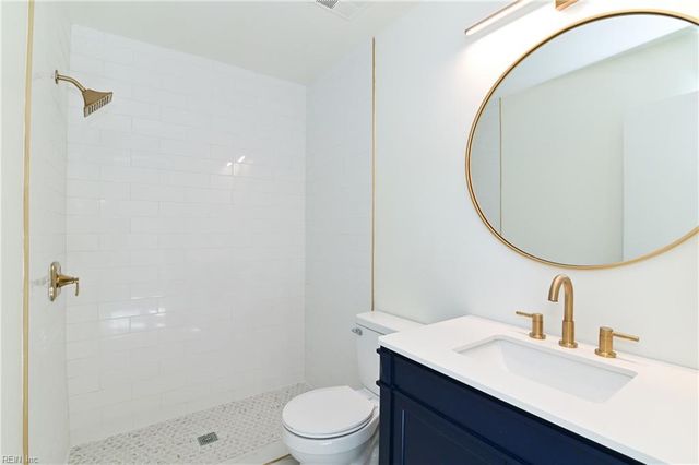 5321 Leicester CT, Virginia Beach, VA 23462