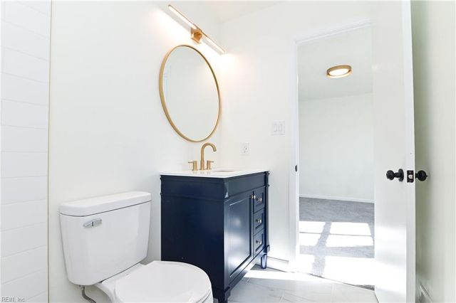 5321 Leicester CT, Virginia Beach, VA 23462