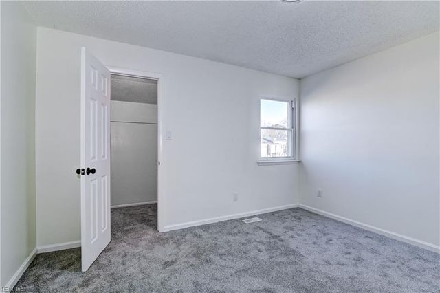 5321 Leicester CT, Virginia Beach, VA 23462