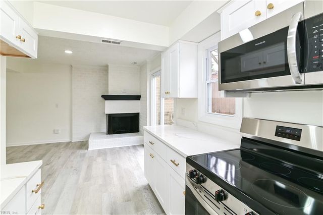 5321 Leicester CT, Virginia Beach, VA 23462