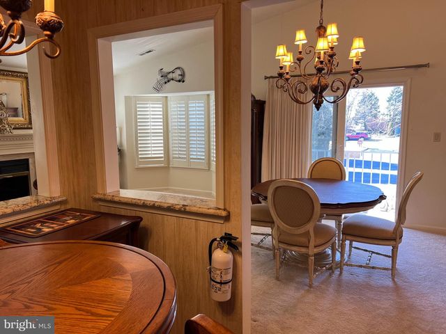 205 SWEETWATER DR, Cinnaminson, NJ 08077