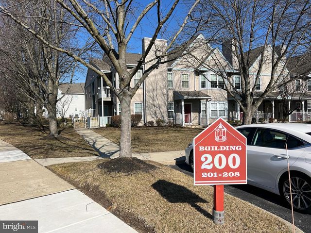 205 SWEETWATER DR, Cinnaminson, NJ 08077