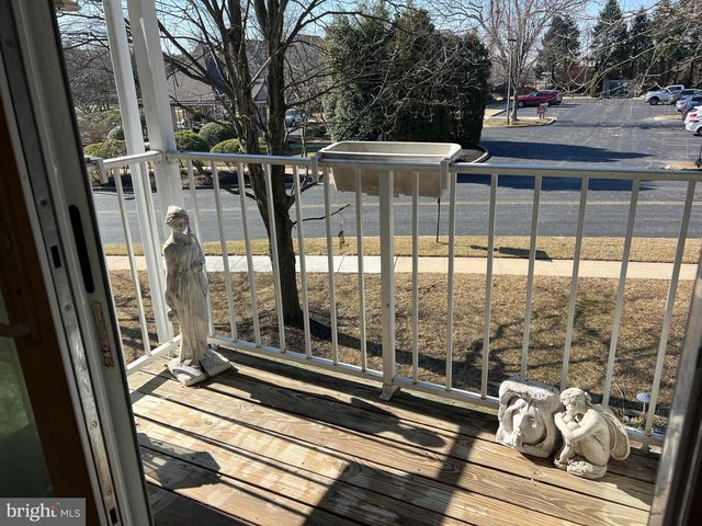 205 SWEETWATER DR, Cinnaminson, NJ 08077