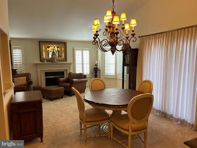 205 SWEETWATER DR, Cinnaminson, NJ 08077