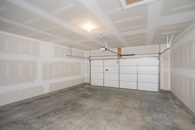 2370 Williamsport Landing, Columbia, TN 38401