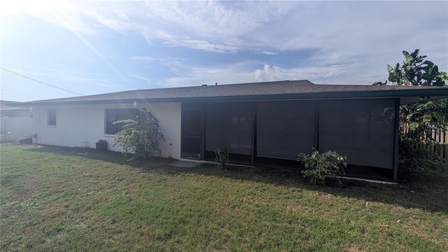 3720 PIN OAKS STREET, Sarasota, FL 34232