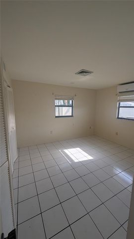 3720 PIN OAKS STREET, Sarasota, FL 34232