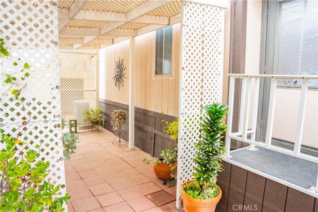 720 W Santa Maria Space 14, Santa Paula, CA 93060