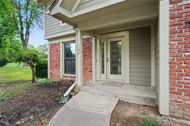 109 NW 44th Street, Kansas City, MO 64116