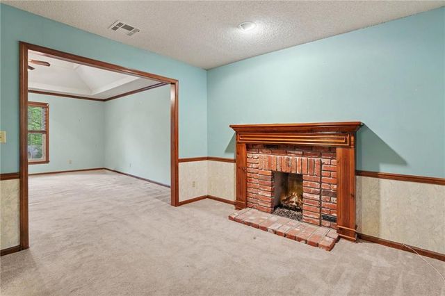109 NW 44th Street, Kansas City, MO 64116
