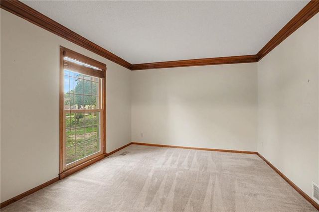 109 NW 44th Street, Kansas City, MO 64116