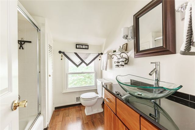52 Parkridge Drive, Pittsford, NY 14534