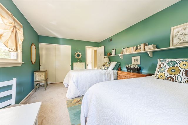 52 Parkridge Drive, Pittsford, NY 14534