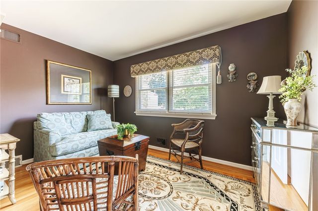 52 Parkridge Drive, Pittsford, NY 14534