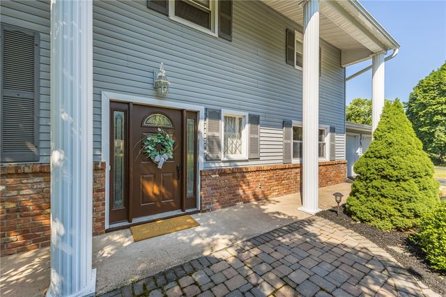 52 Parkridge Drive, Pittsford, NY 14534