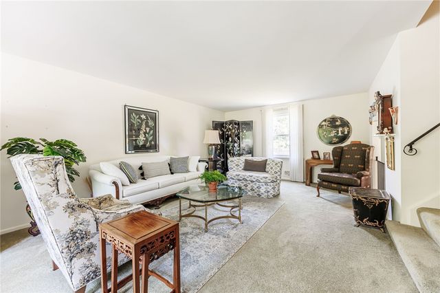 52 Parkridge Drive, Pittsford, NY 14534