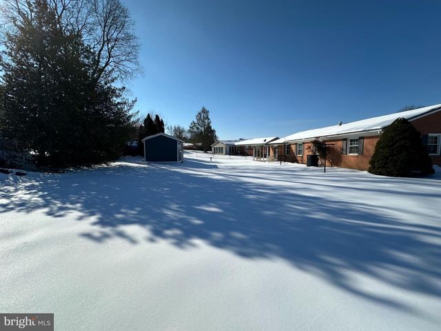 10829 OAK VALLEY DR, Hagerstown, MD 21740